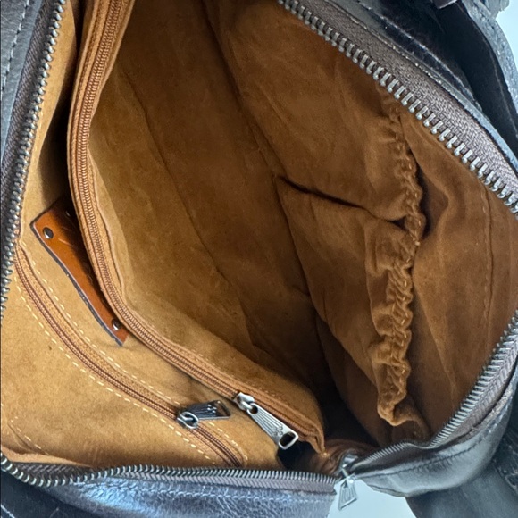 Patricia Nash Macellara Vintage Floral
Brocade Oval Leather Satchel Shoulder Bag - Picture 5 of 9